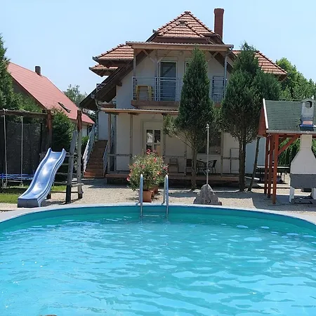 Mit Pool, Spielplatz Und Garten * Balatonmáriafürdő